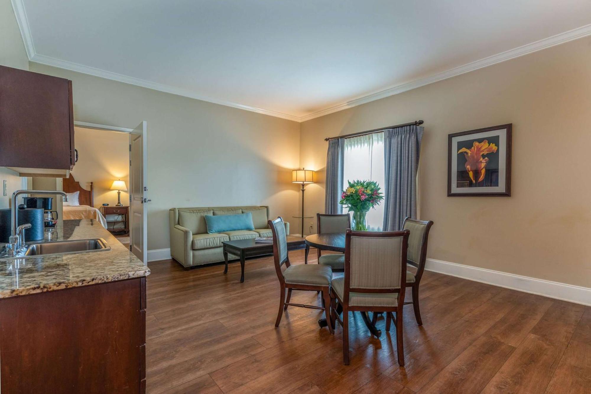 Chateau Saint Denis Hotel, A Trademark Collection By Wyndham Natchitoches Extérieur photo